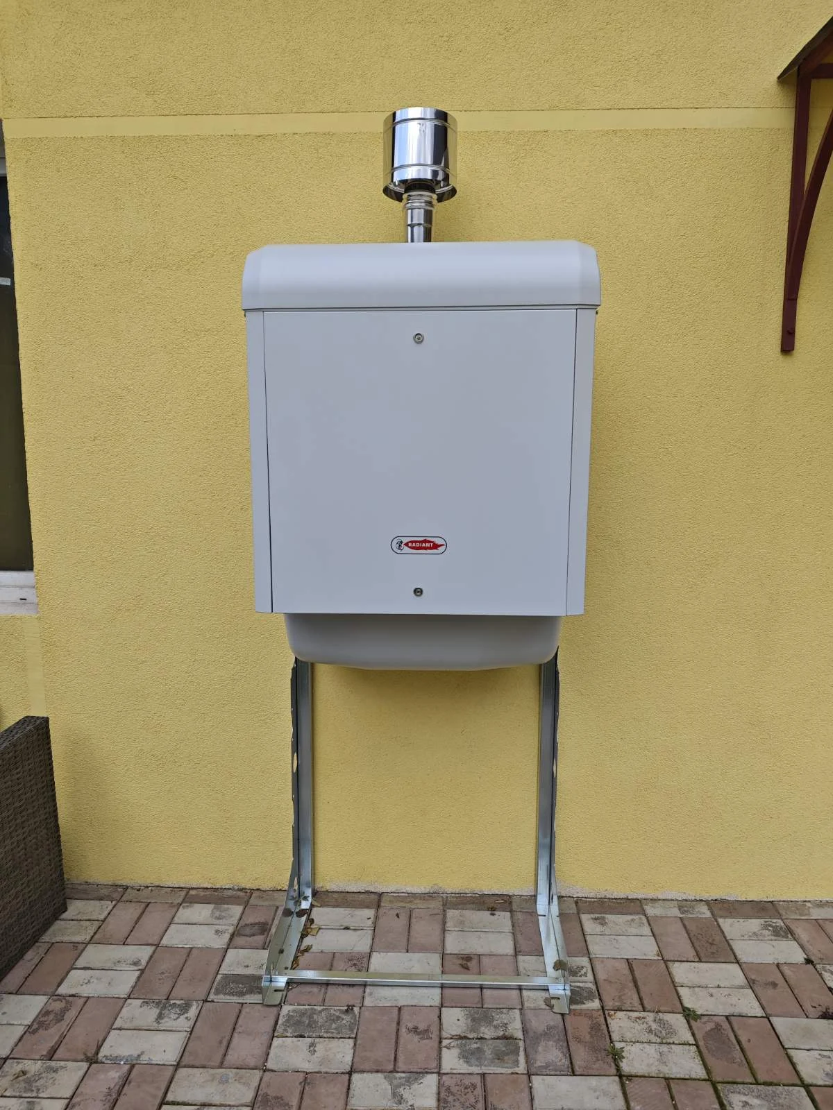 Котел газовый наружного размещения Radiant R1K 75 RAIN-N - 75 кВт